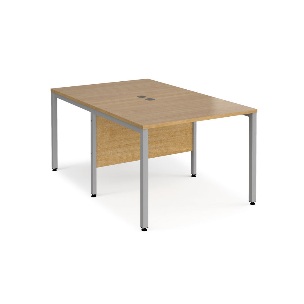 Picture of Maestro 25 back to back straight desks 1000mm x 1600mm - silver bench leg frame, oak top