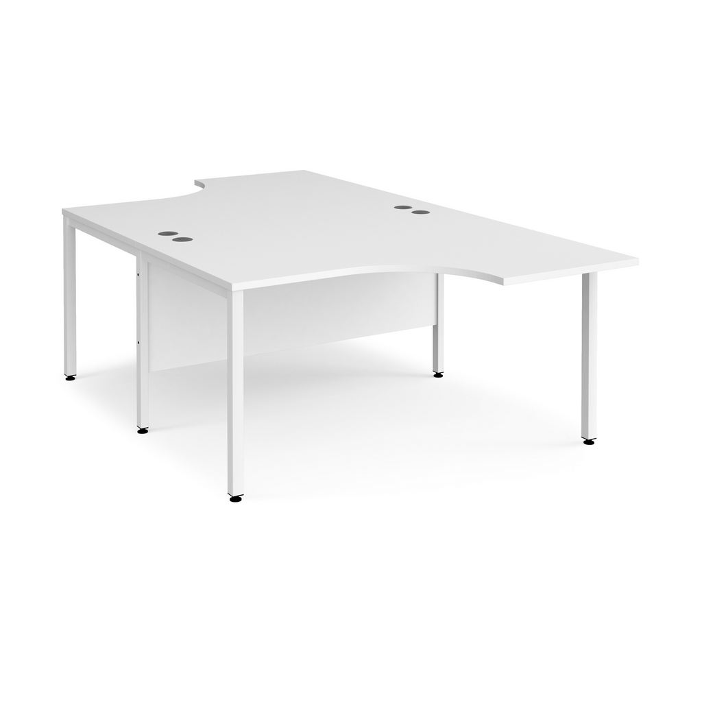 Picture of Maestro 25 back to back ergonomic desks 1400mm deep - white bench leg frame, white top