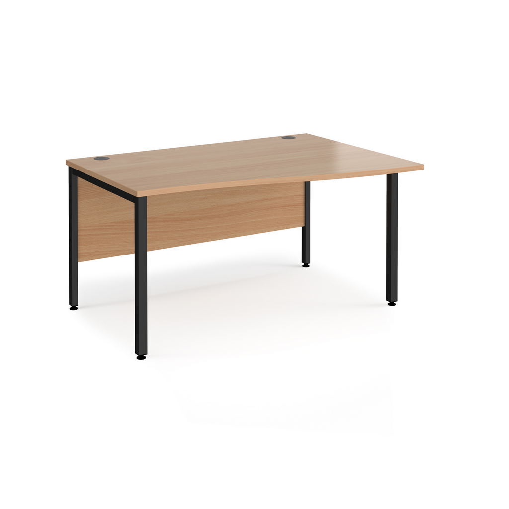 Picture of Maestro 25 right hand wave desk 1400mm wide - black bench leg frame, beech top