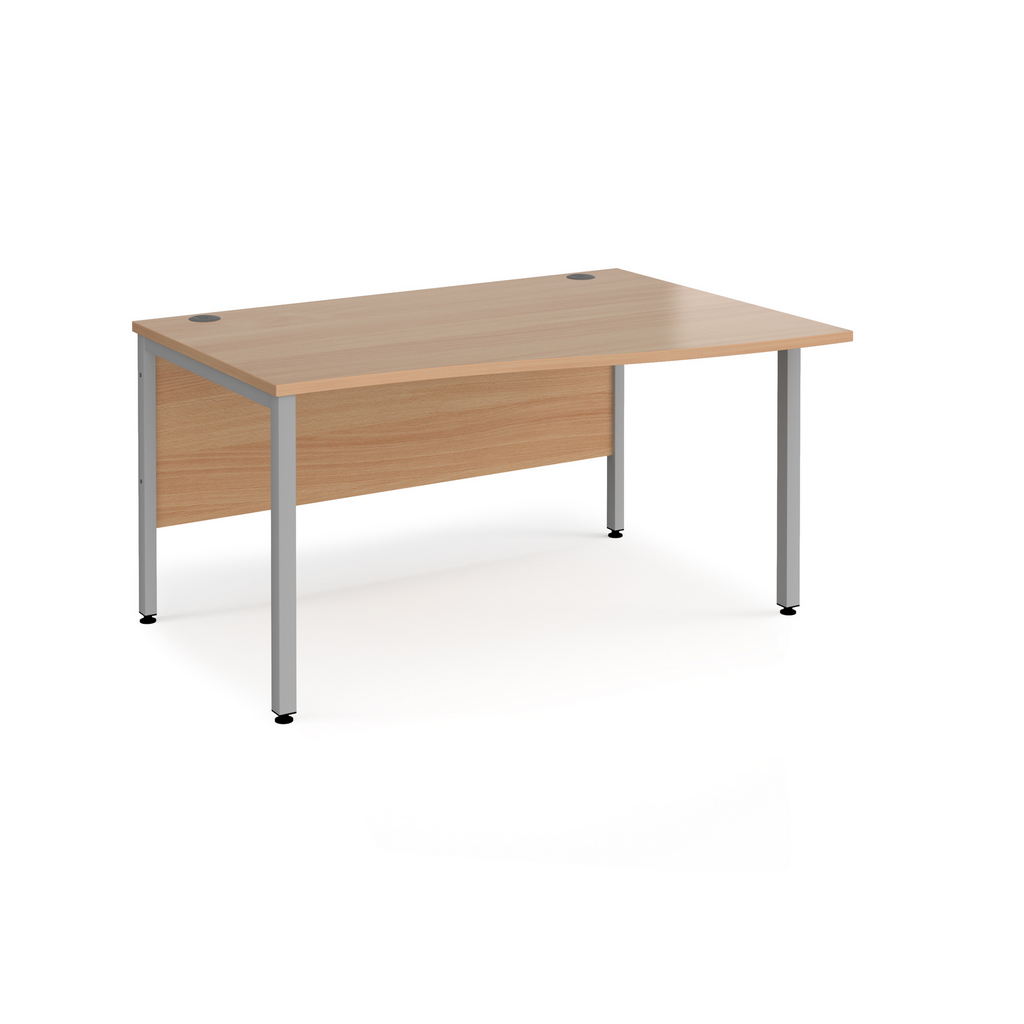 Picture of Maestro 25 right hand wave desk 1400mm wide - silver bench leg frame, beech top