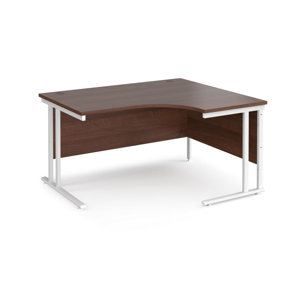 Picture of Maestro 25 right hand ergonomic desk 1400mm wide - white cantilever leg frame, walnut top