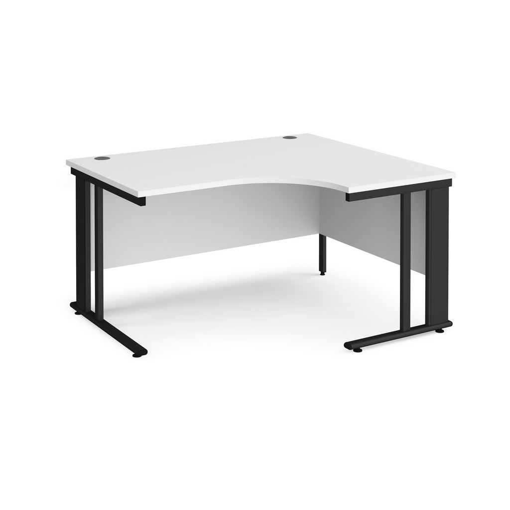 Picture of Maestro 25 right hand ergonomic desk 1400mm wide - black cable managed leg frame, white top