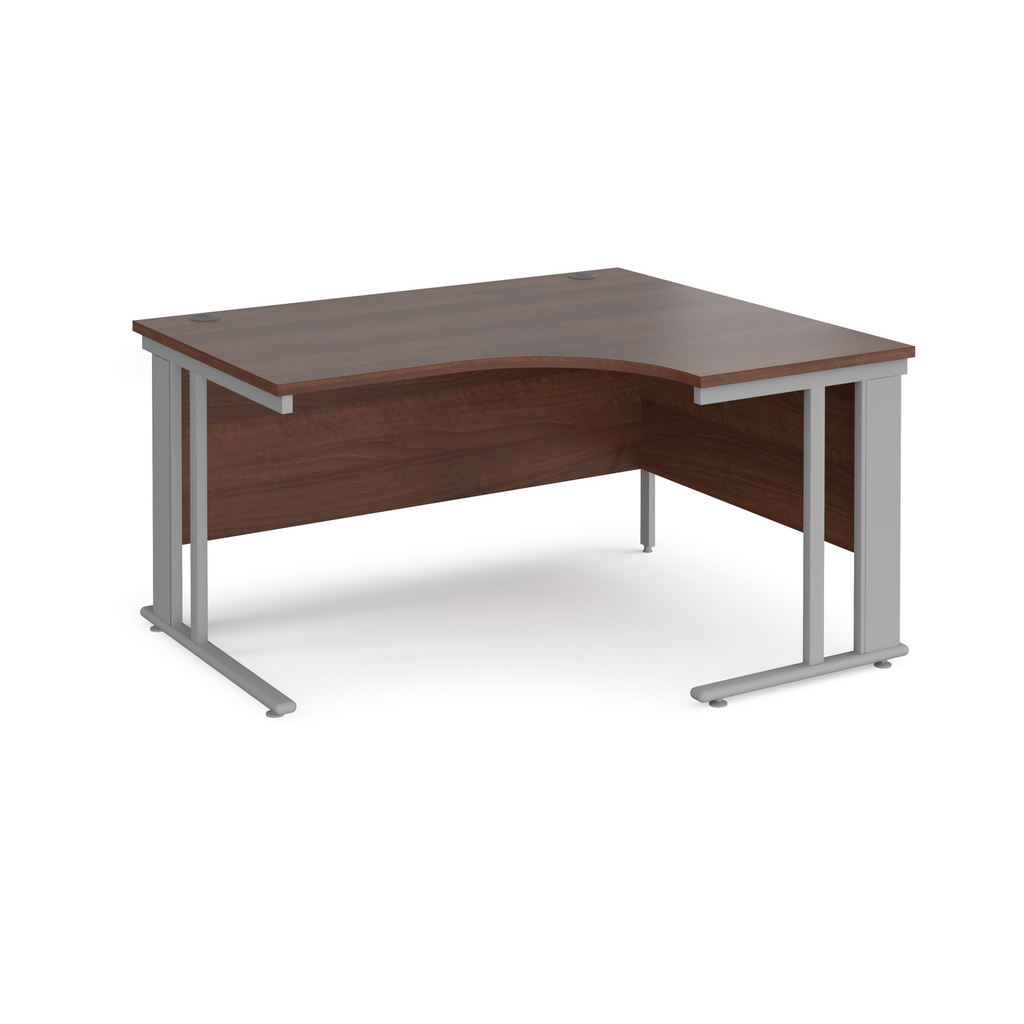 Picture of Maestro 25 right hand ergonomic desk 1400mm wide - silver cable managed leg frame, walnut top