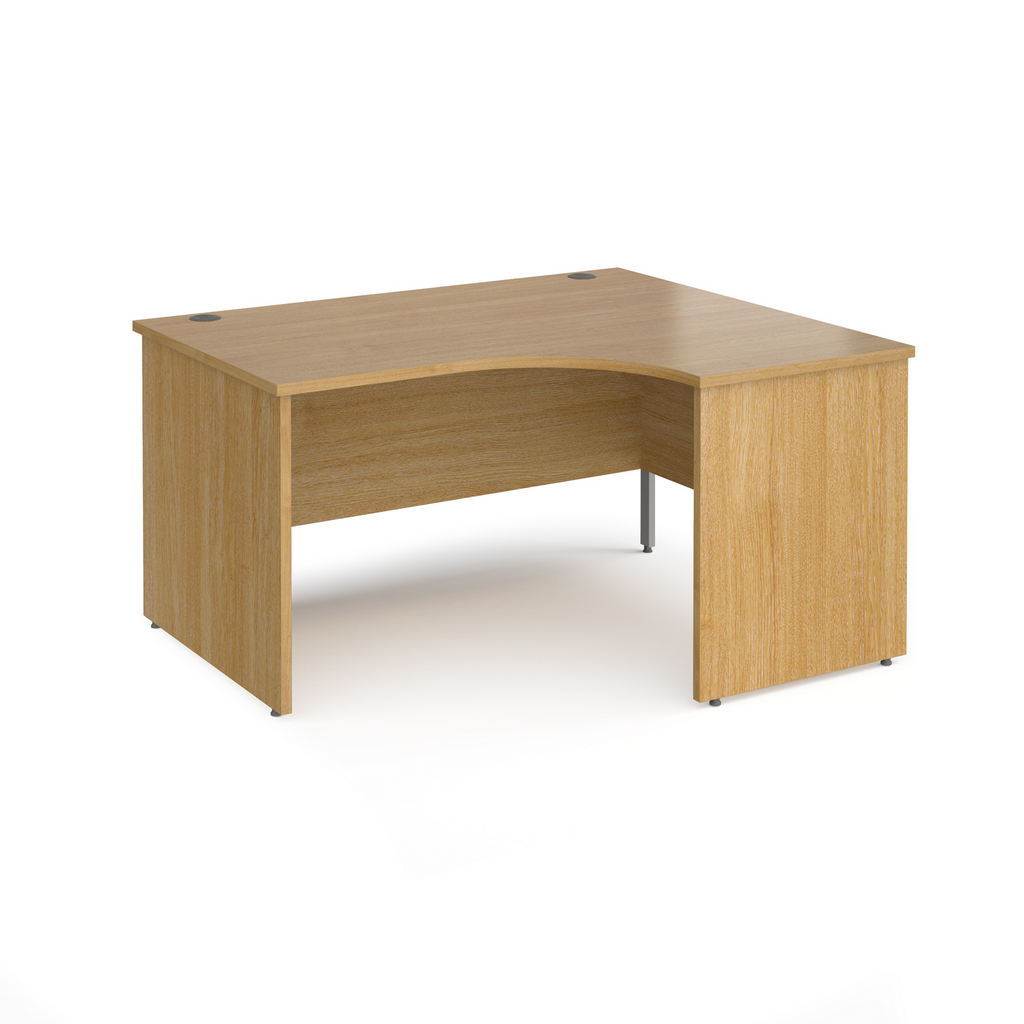 Picture of Maestro 25 right hand ergonomic desk 1400mm wide - oak top with panel end leg