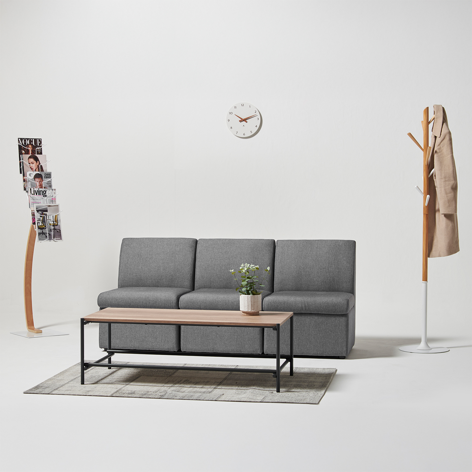 Picture of Ora floor standing steel & wood display unit 5x A4 compartments - Silver & Oak