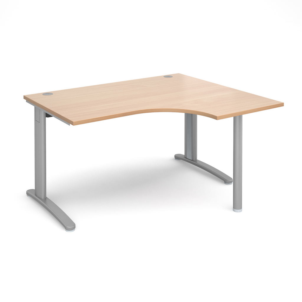 Picture of TR10 right hand ergonomic desk 1400mm - silver frame, beech top