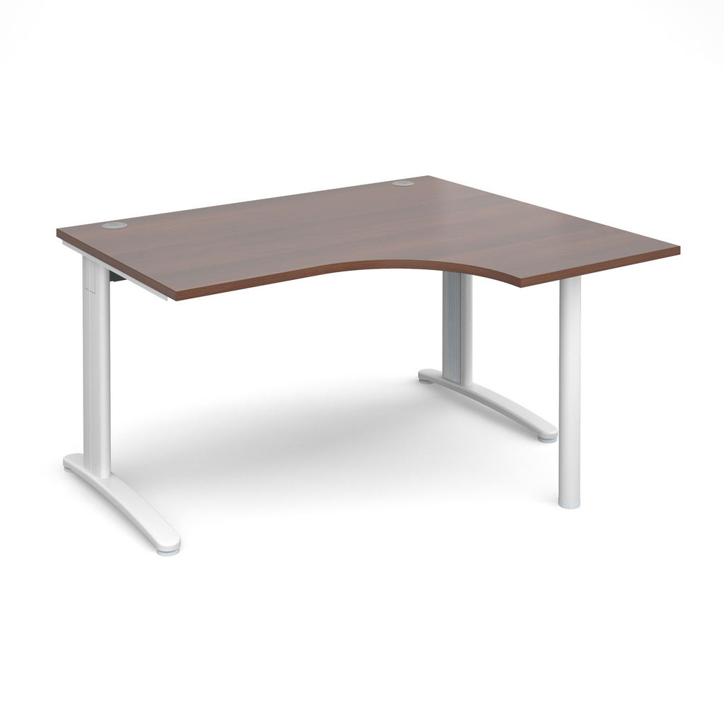 Picture of TR10 right hand ergonomic desk 1400mm - white frame, walnut top