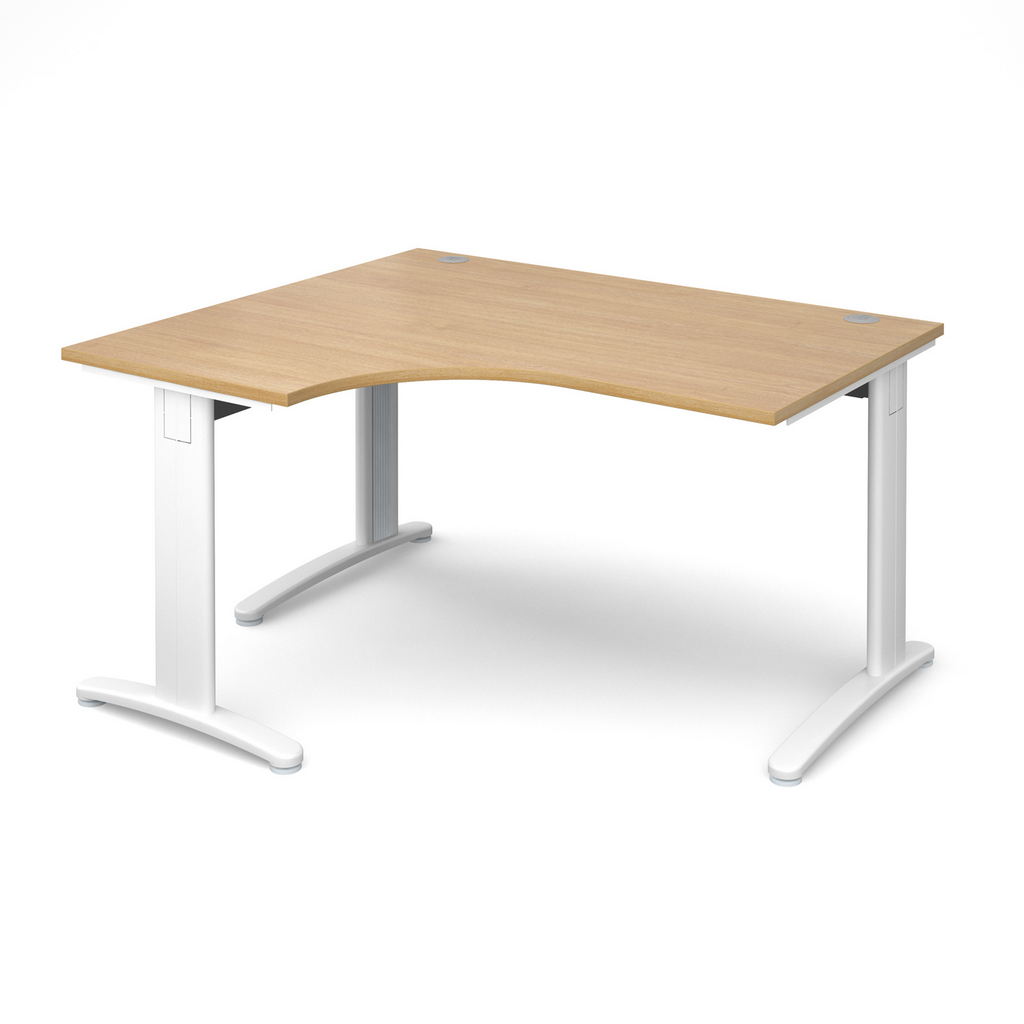 Picture of TR10 deluxe left hand ergonomic desk 1400mm - white frame, oak top