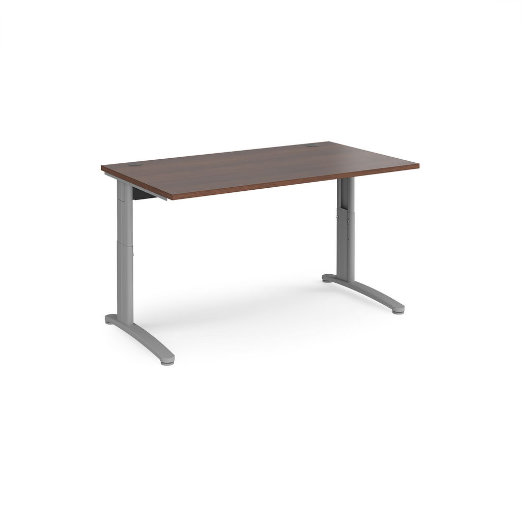 Picture of TR10 height settable straight desk 1400mm x 800mm - silver frame, walnut top