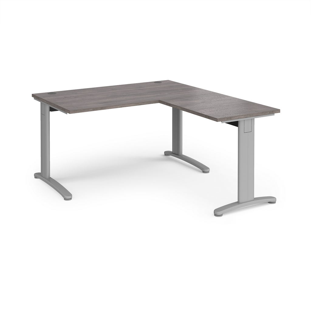 Picture of TR10 desk 1400mm x 800mm with 800mm return desk - silver frame, grey oak top