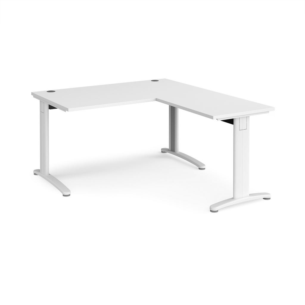 Picture of TR10 desk 1400mm x 800mm with 800mm return desk - white frame, white top