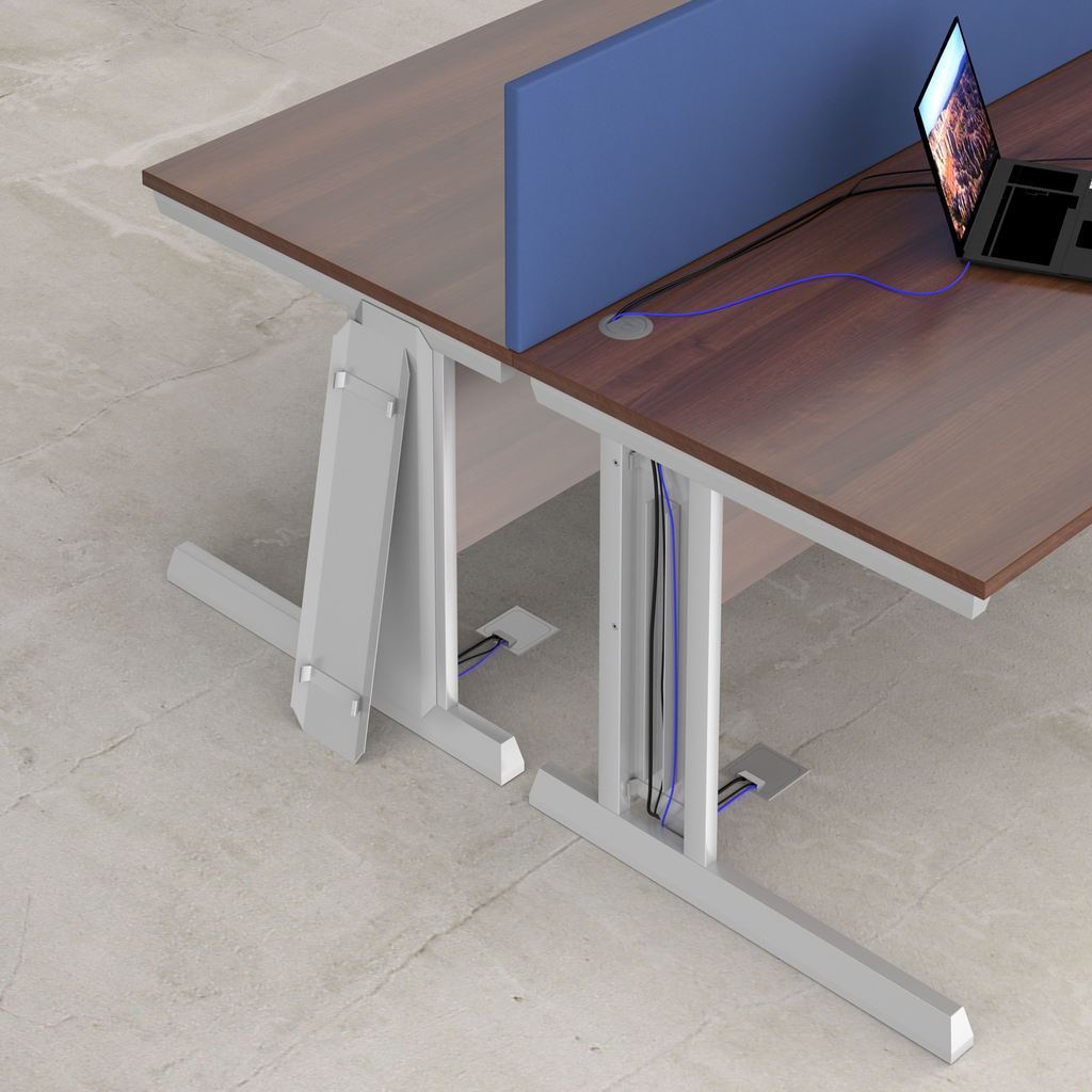 Picture of Vivo left hand wave desk 1400mm - silver frame, beech top